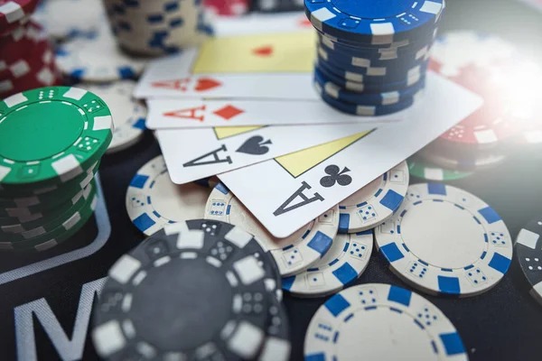 hondatoto togel mobile app interface showing Shio Table game lobby and live table listings